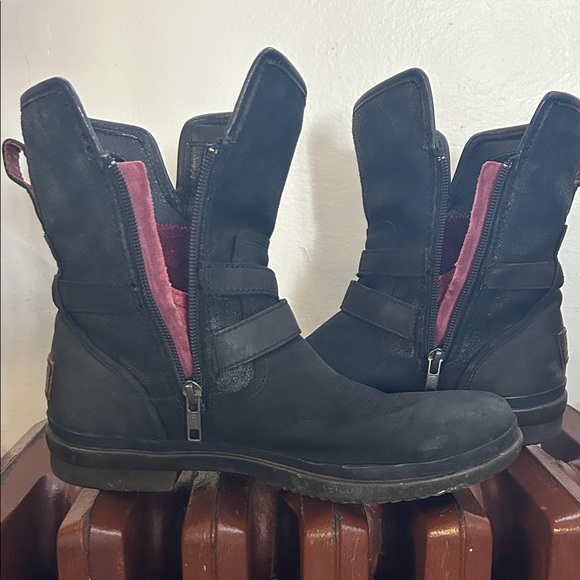 UGG Black Combat & Moto Boots - Picture 3 of 13